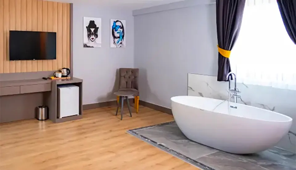 سینت استار هتل کمر